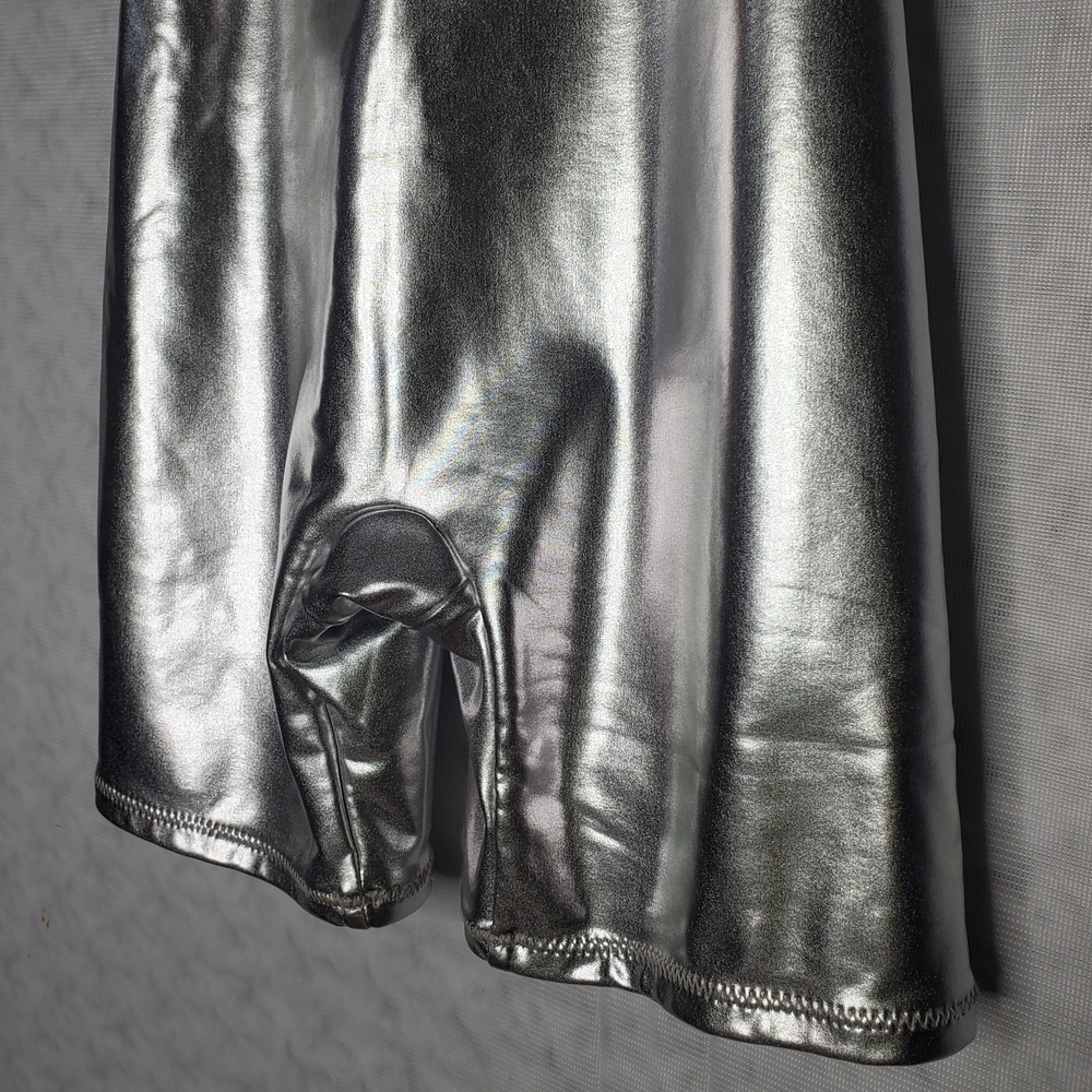 SKIMS Metallic Silver Bodysuit - Picture 7 of 9